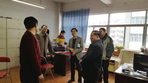 杨自沿校长与教务处老师们交流.jpg