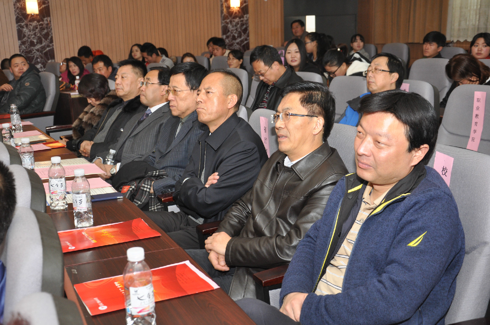 DSC_7590.JPG DSC_7590.JPG